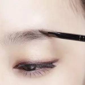 眉毛如何畫才好看？畫好眉毛的方法！