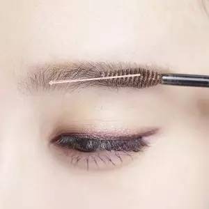 眉毛如何畫才好看？畫好眉毛的方法！